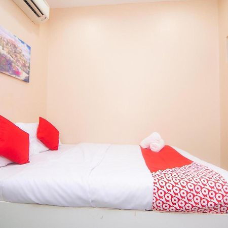 Oyo 1224 Hotel Hajah Rohayah Tanjong Malim Esterno foto